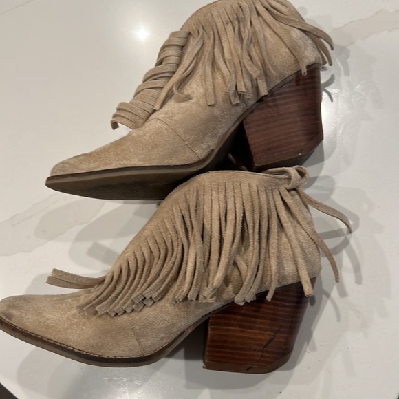 Fringe Booties - Picture 5 of 7